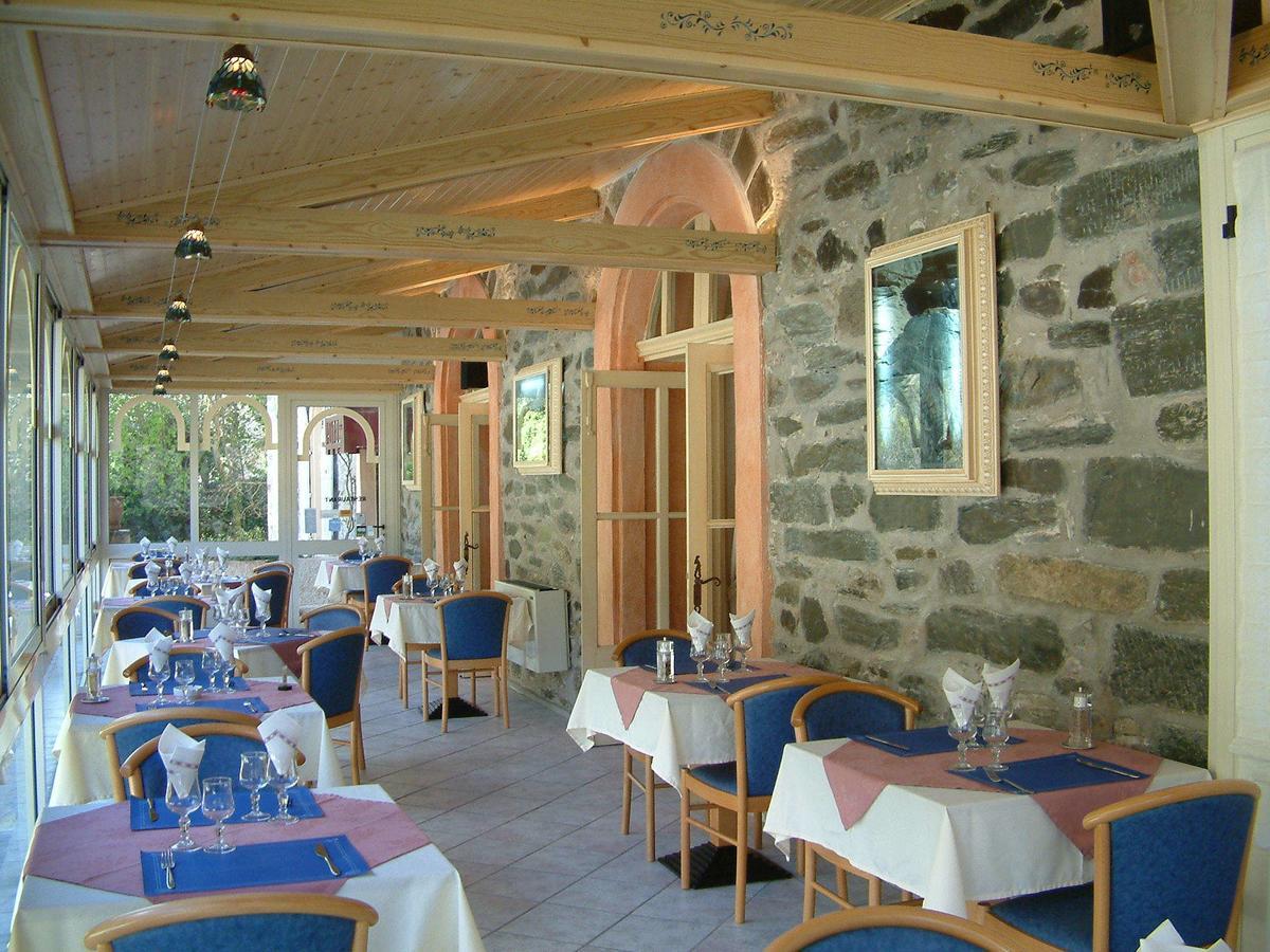 Hotel Le Mirval La Brigue Exteriér fotografie